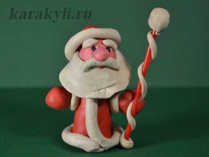 prostoy-ded-moroz-iz-plastilina-1