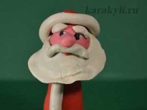 prostoy-ded-moroz-iz-plastilina-11