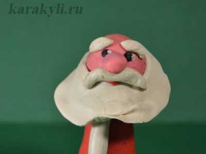 prostoy-ded-moroz-iz-plastilina-9